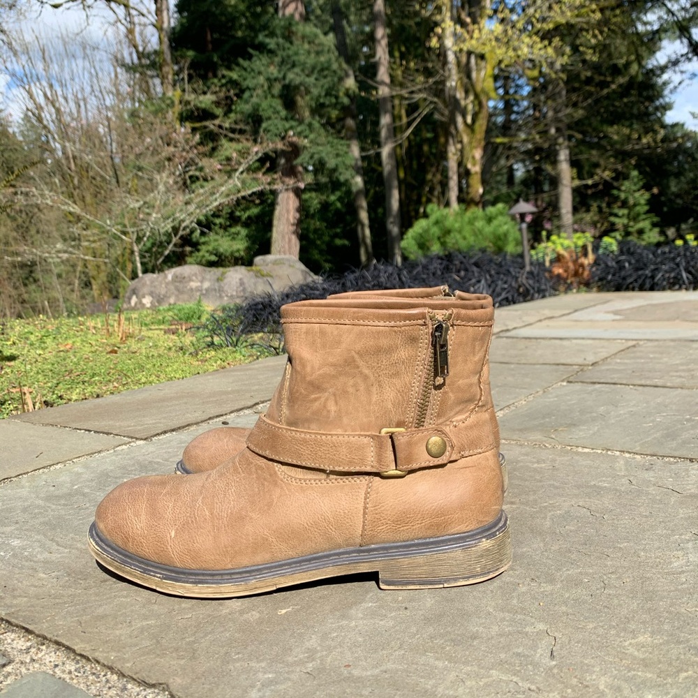 Booties - Picture 2 of 3